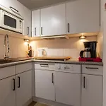 Апартаменты Grand Balcon, Piscine, Plage, Golf, Parking, Wifi, Lave Linge & Vaisselle