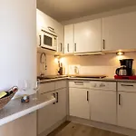 Grand Balcon, Piscine, Plage, Golf, Parking, Wifi, Lave Linge & Vaisselle