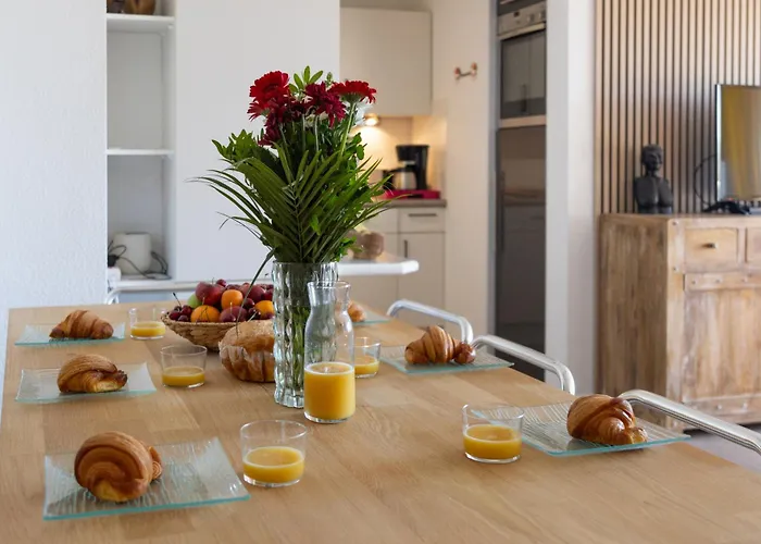 Apartmán Grand Balcon, Piscine, Plage, Golf, Parking, Wifi, Lave Linge & Vaisselle