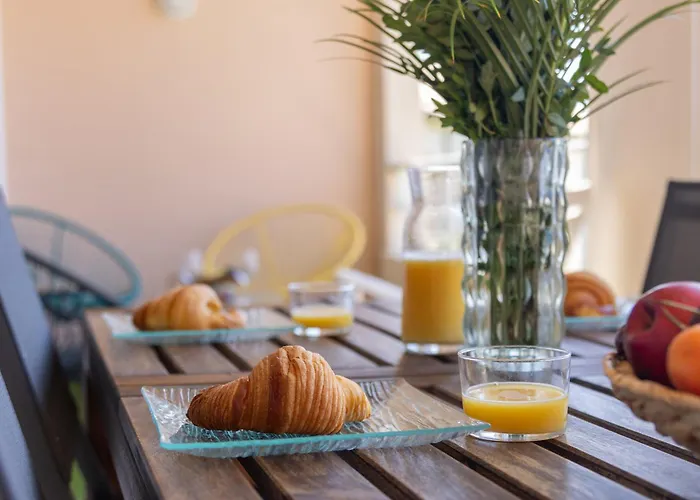 Grand Balcon, Piscine, Plage, Golf, Parking, Wifi, Lave Linge & Vaisselle *